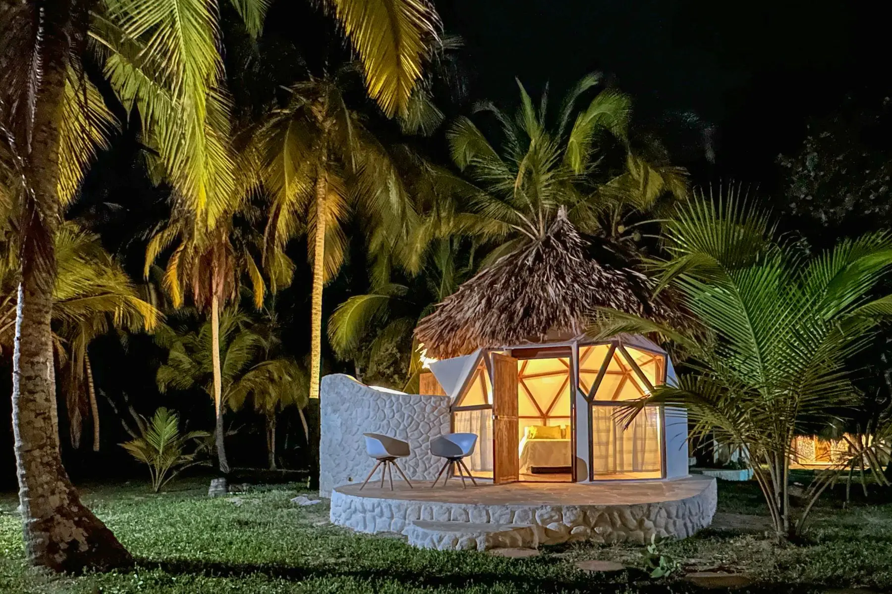 Genn Tayrona, playa, piedra y palma – Genn Hotels