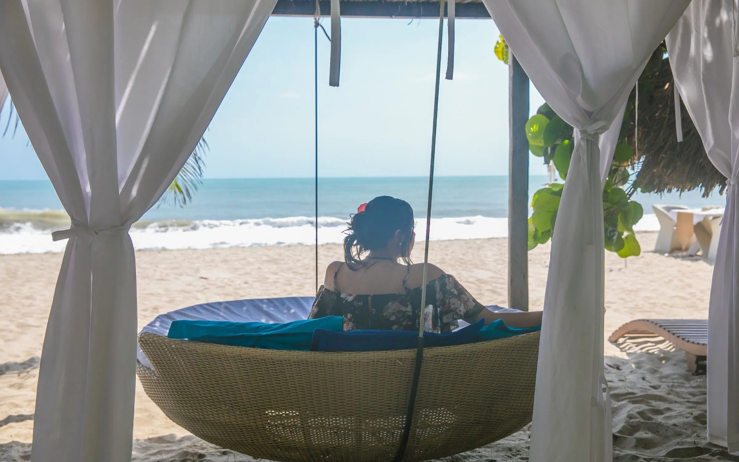 Yoga al amanecer, sonidos de la selva – Genn Hotels