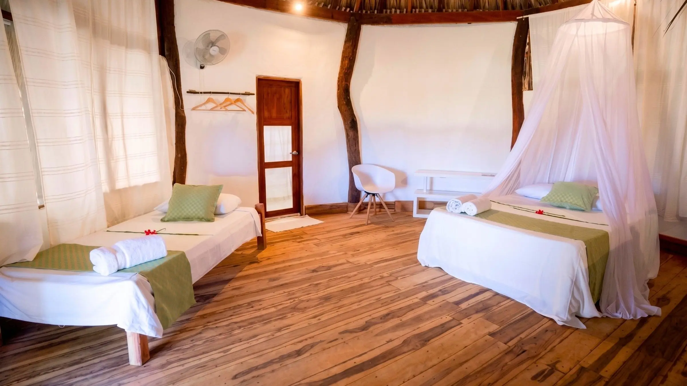 Terraza privada – hamaca y selva – Genn Tayrona