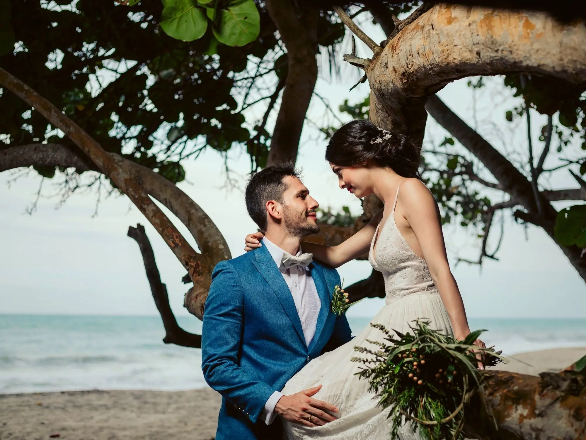 Mesa de celebración frente al mar – Genn Tayrona