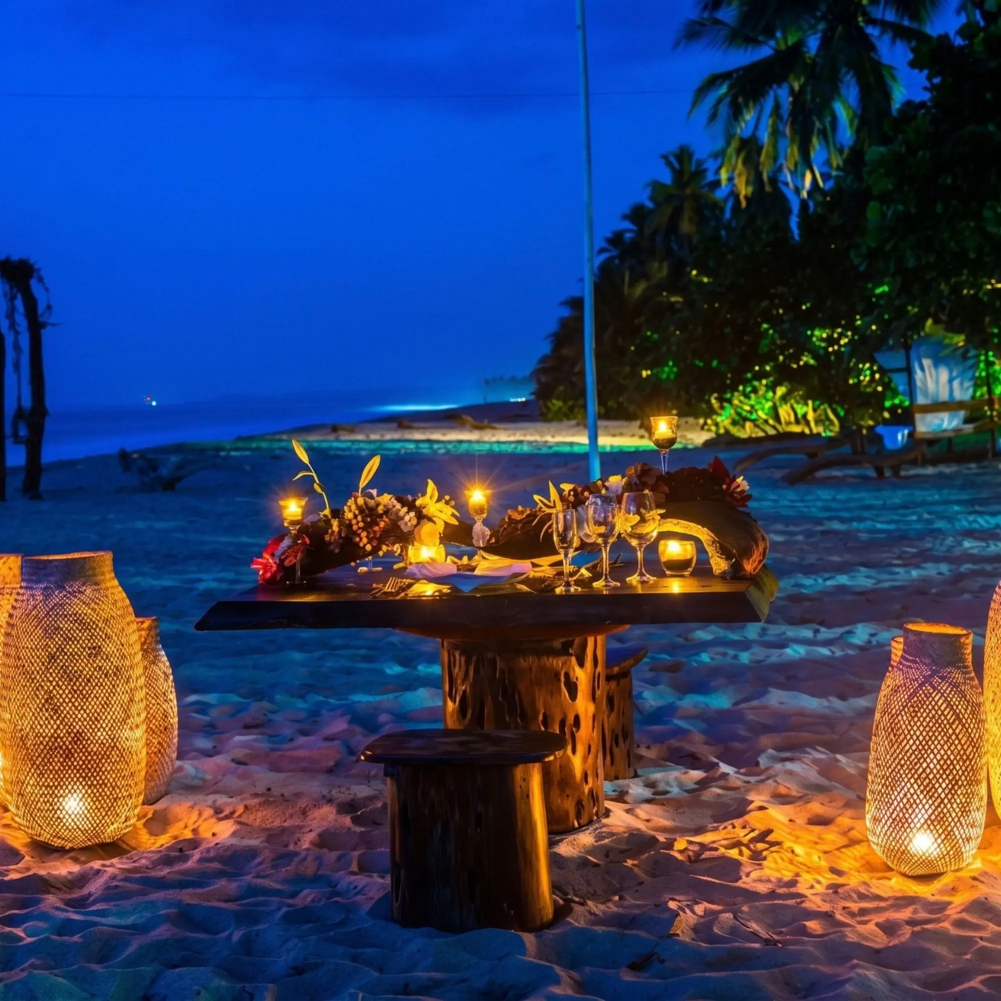 Cena romántica, mesa para dos en la arena – Genn Tayrona
